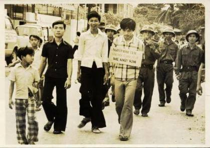 1236685_569968943051264_690361412_n